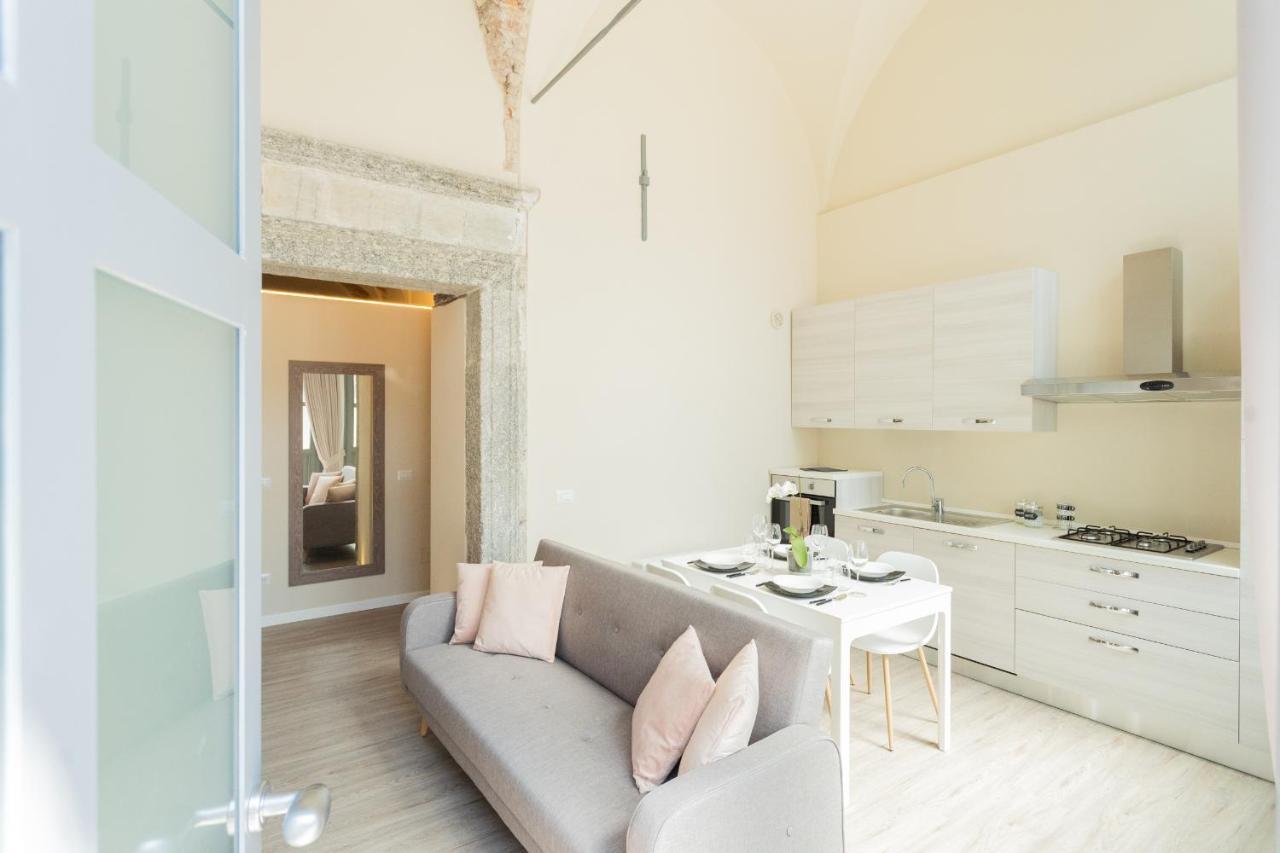 Romantic Escape City Centre With Jacuzzi & Parking By Rent All Côme Extérieur photo